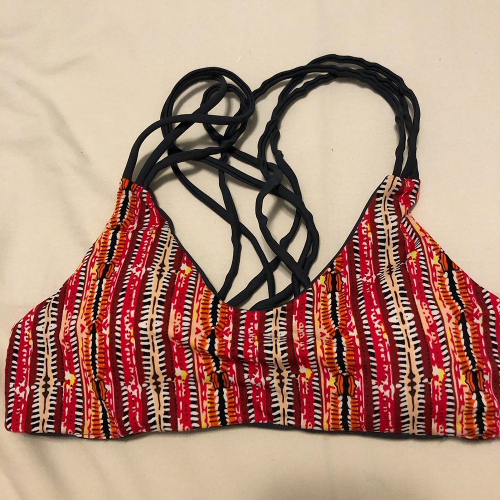 CUPSHE red pattern strap back bikini top
